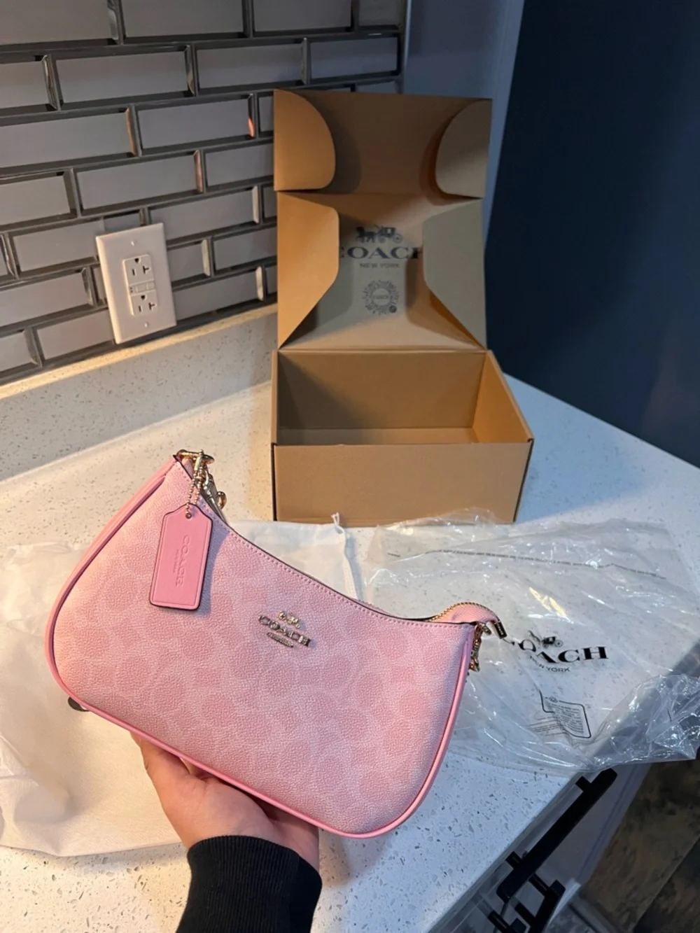 COACH Pink Teri bag, Signature Logo Convertible Crossbody - Picture 2 of 7